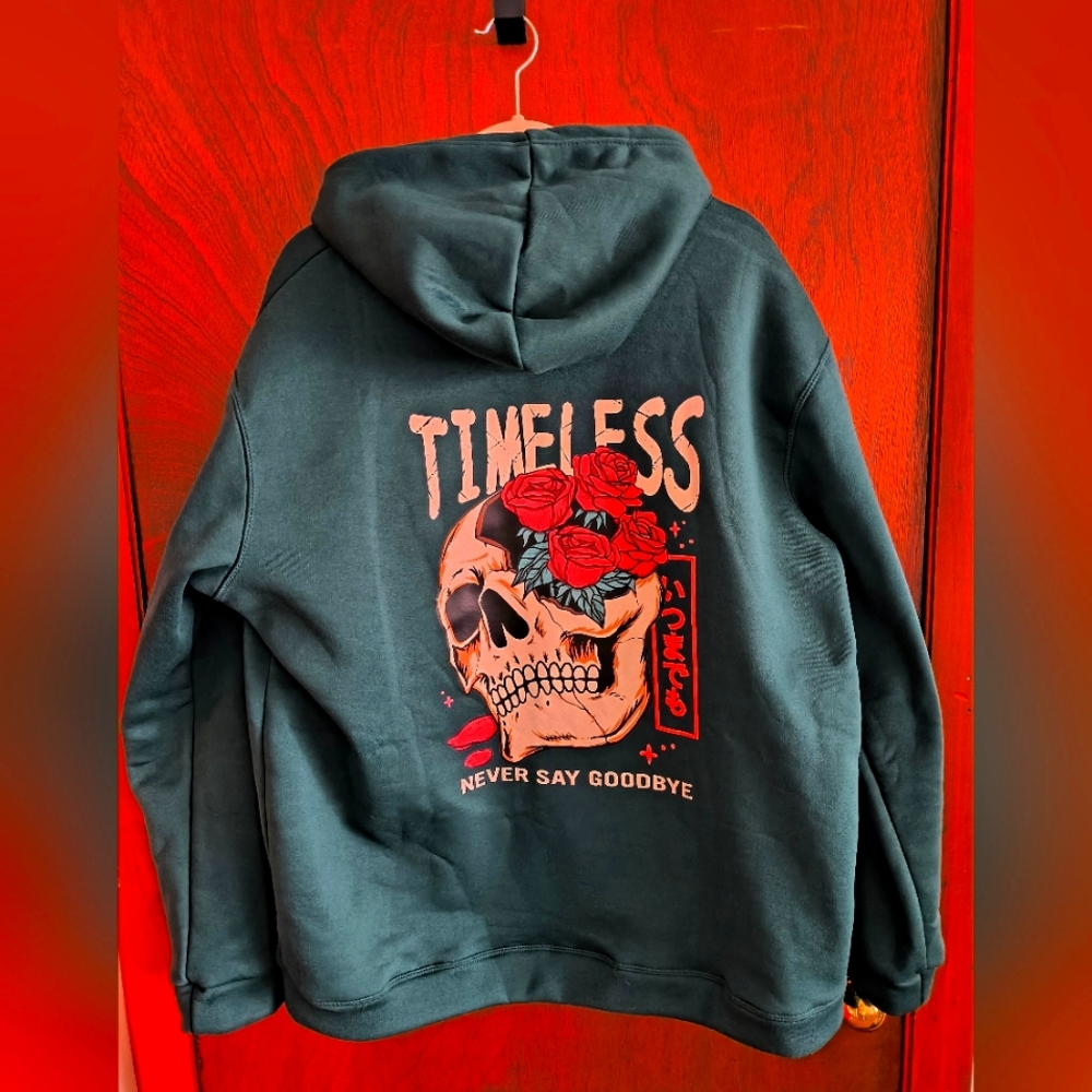 TIMELESS SKULL AND ROSE SWEATSHIRT NWOT. XL